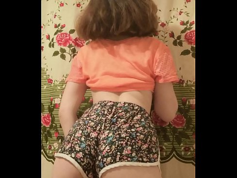 ❤️ Sexig ung babe som strippar av sig sina shorts inför kameran Porno at us sv.sexafinkarasskaz.ru ❌