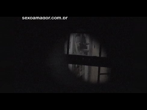 ❤️ Blondie blir hemligt videofilmad av en voyeur från grannskapet gömd bakom ihåliga tegelstenar Porno at us sv.sexafinkarasskaz.ru ❌